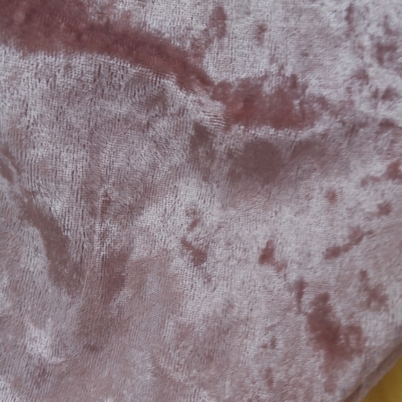 Crushed velvet lace trim baby rose pink crop top - Picture 7 of 7